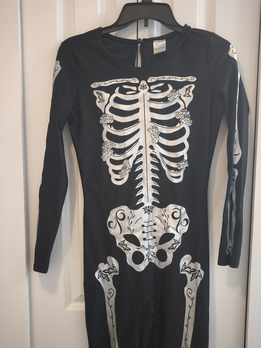 NWOT Spirit Halloween Black Skeleton Onesie Costume - Picture 4 of 6